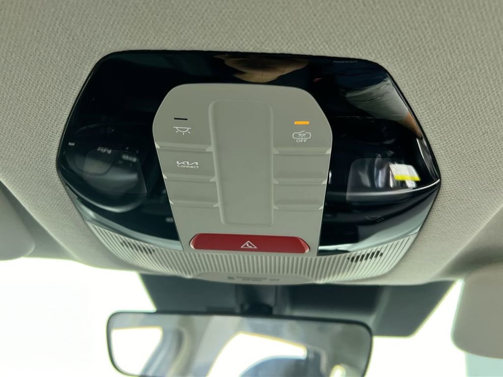 New 2026 Snow White Pearl Kia LX image 19