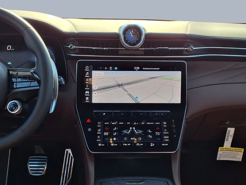 2026 Maserati Grecale Modena V6 - Photo 12