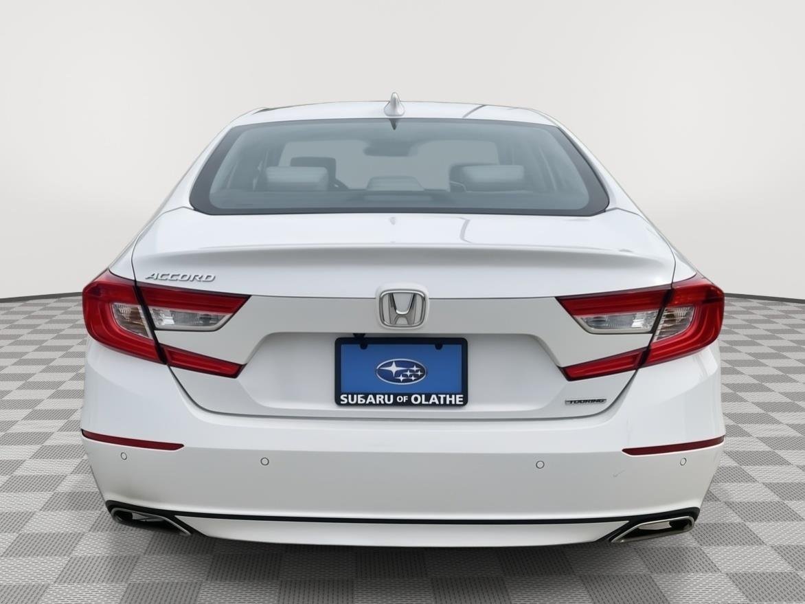 Used 2018 Champagne Frost Pearl Honda Touring 1.5T image 12