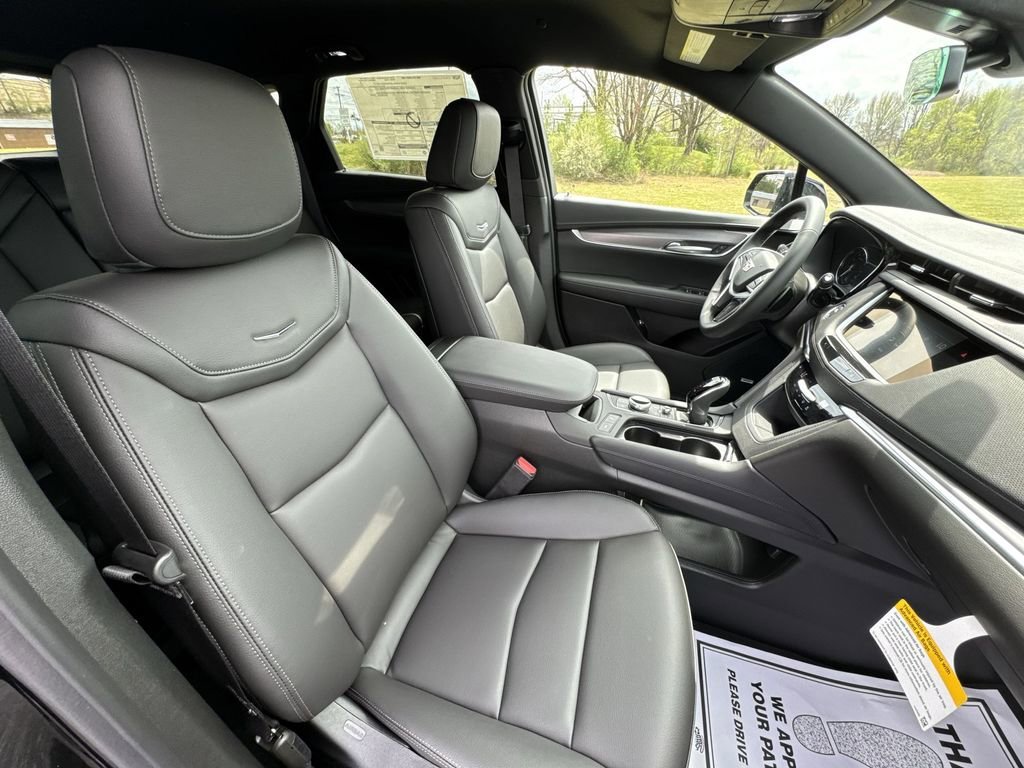 New 2026 Stellar Black Metallic Cadillac Luxury image 24