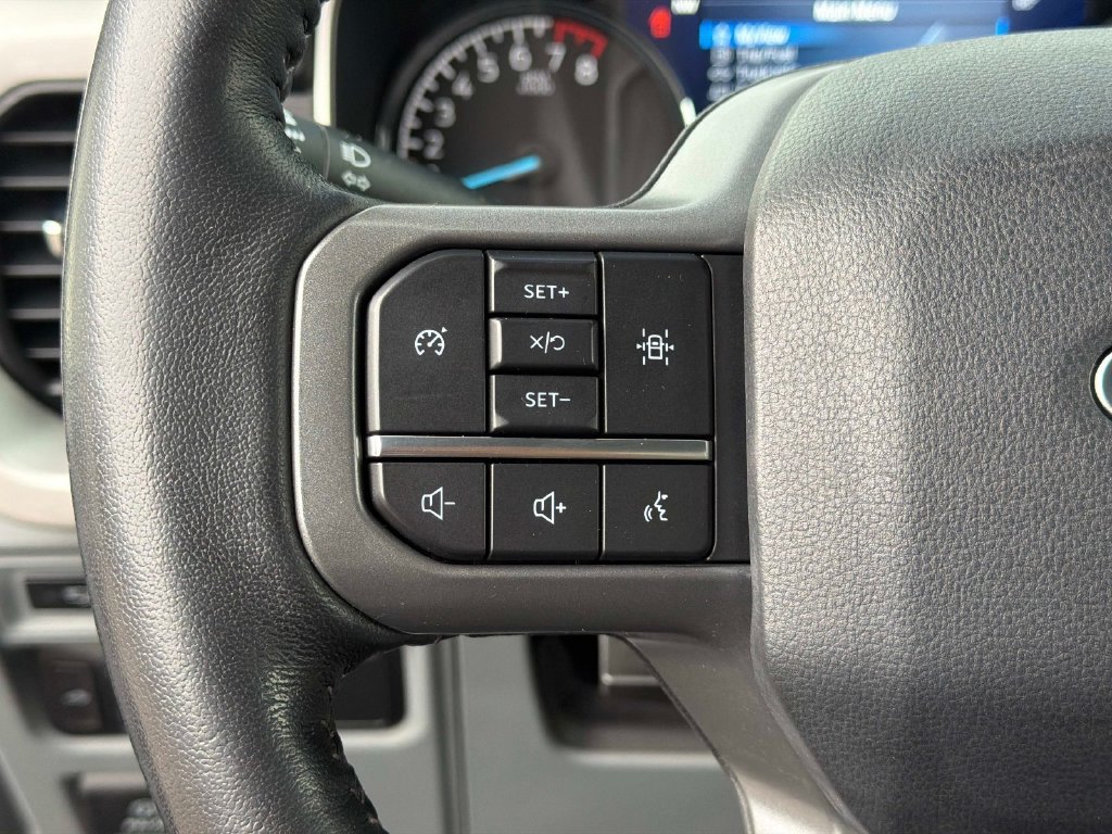 Used 2022 Gray Ford XLT image 29