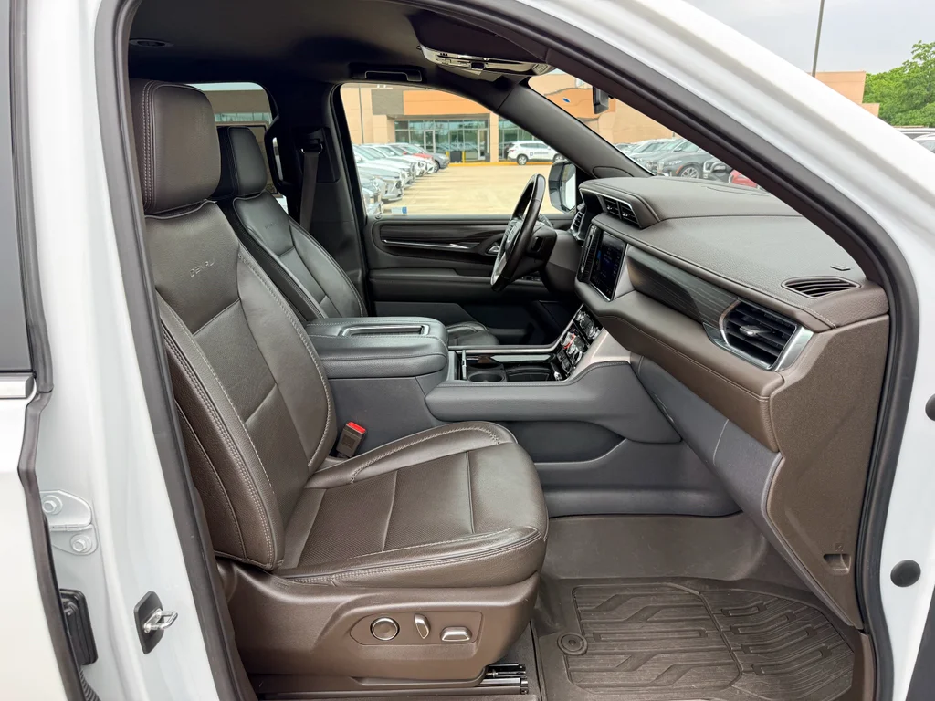 Used 2021 Summit White GMC Denali image 13