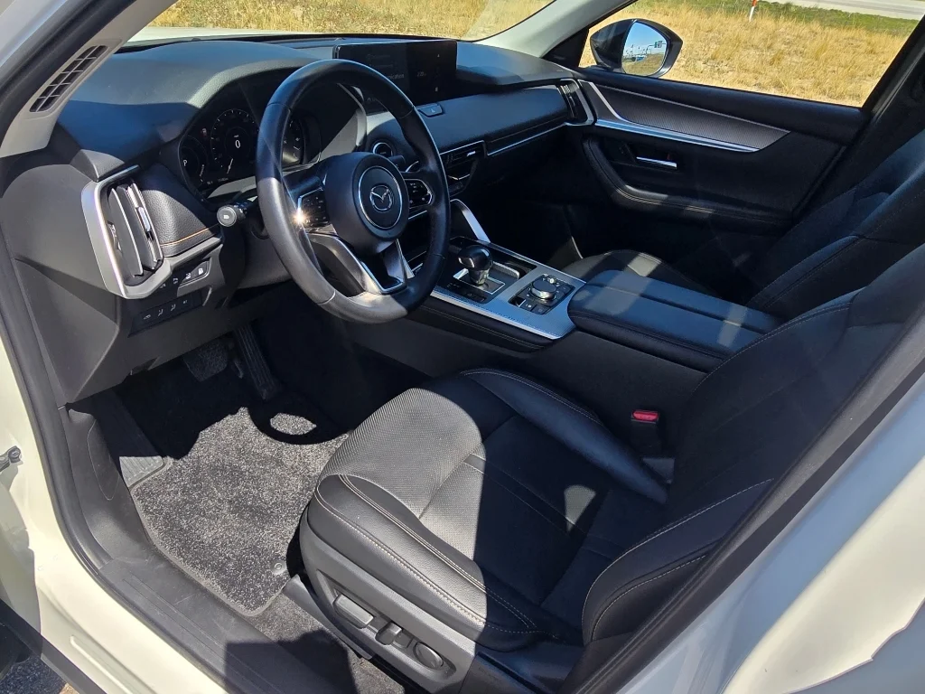Used 2025 Rhodium White Premium Mazda Premium Package image 25
