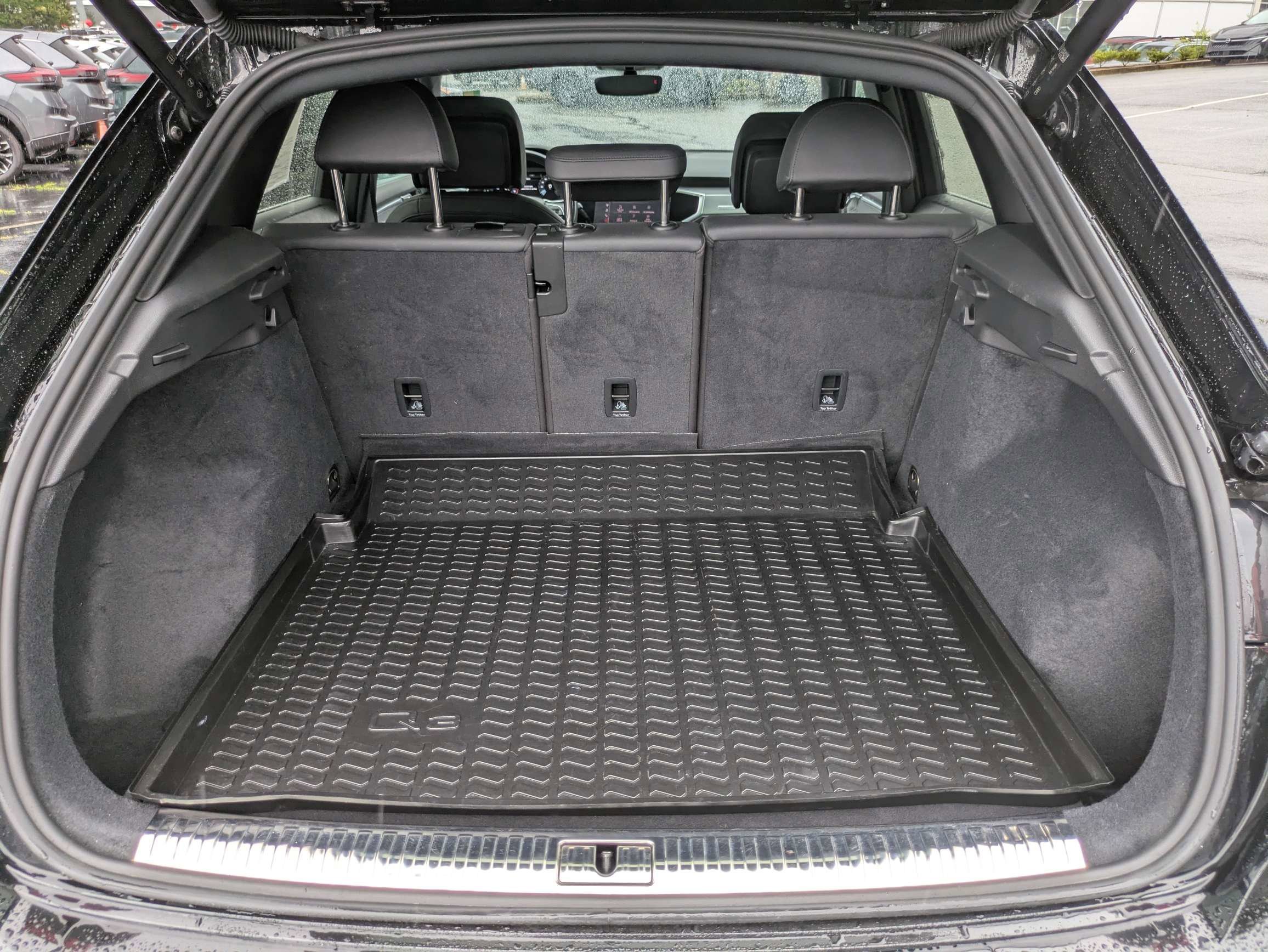 Used 2022 Black Audi Premium Plus image 9