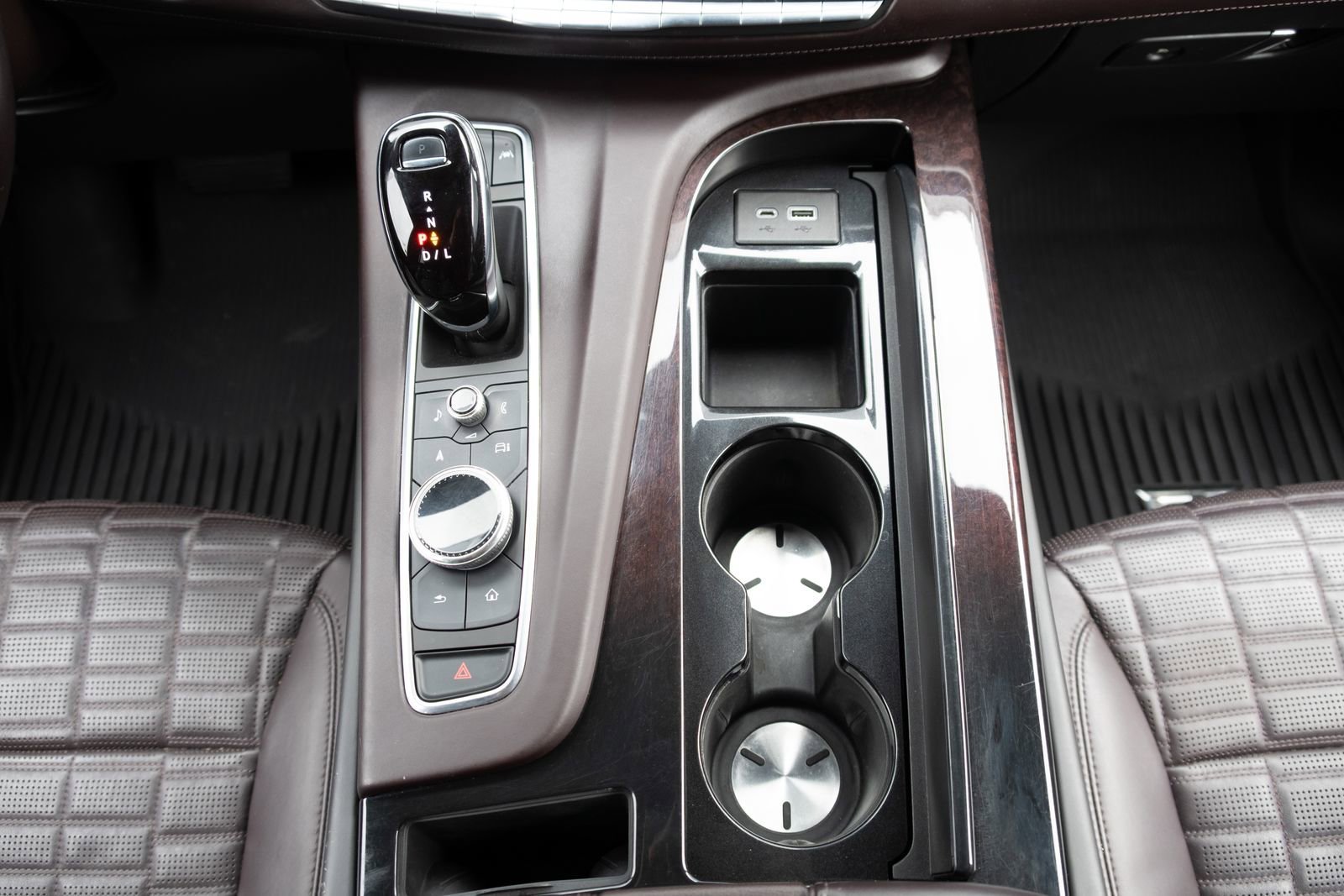 Used 2023 Galactic Gray Metallic Cadillac Sport Platinum image 5