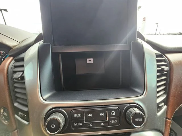 Used 2020 Black Chevrolet Premier image 17