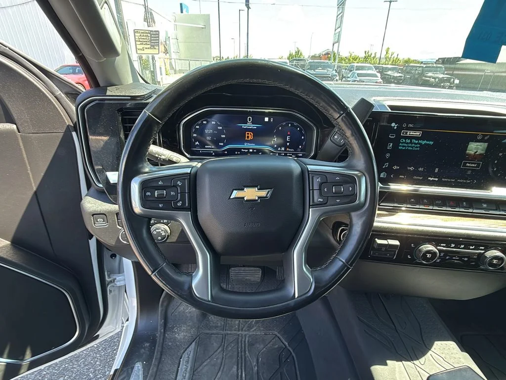 Used 2023 Summit White Chevrolet LT image 16
