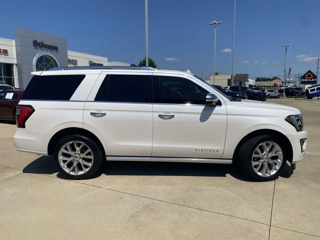 Used 2019 White Ford Platinum image 10