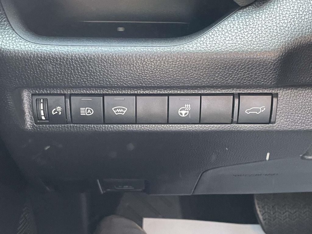 Used 2025 Black Toyota XLE Premium image 19