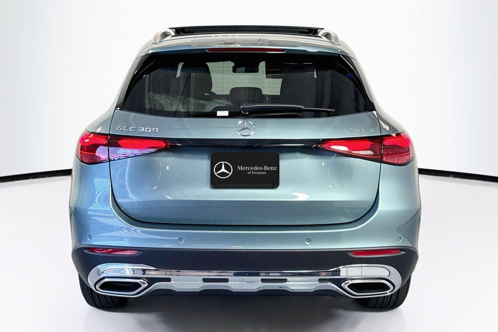 New 2026 Verde Silver Metallic Mercedes-Benz GLC 300 image 6