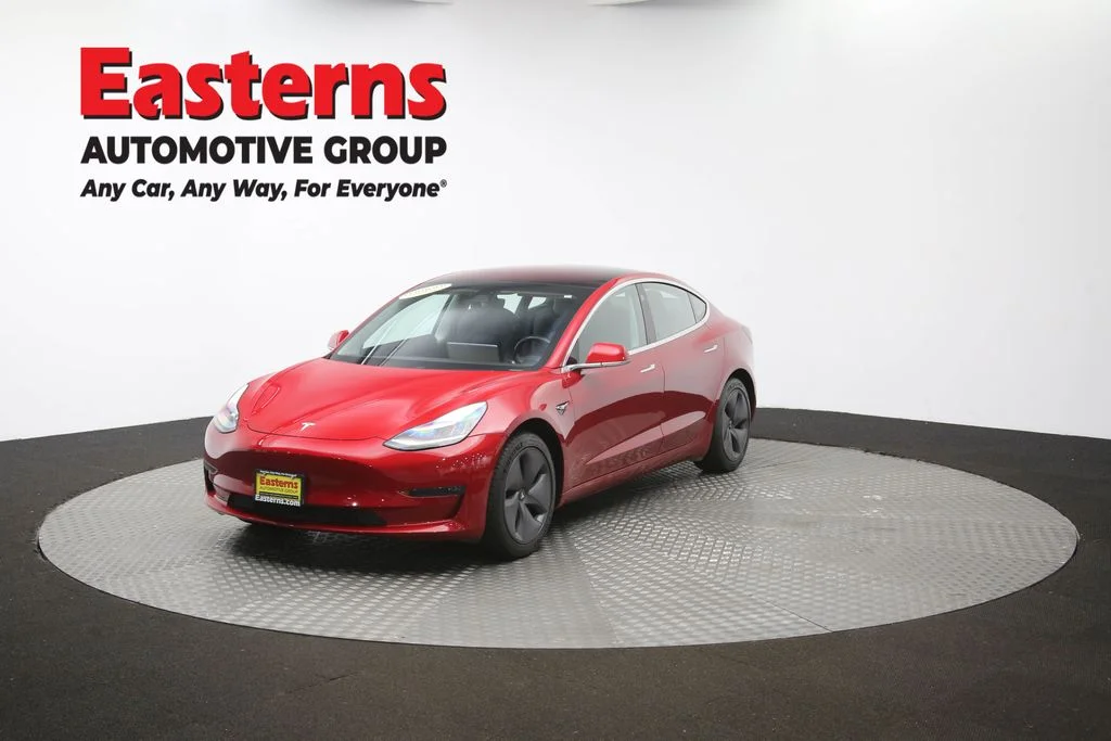 Used 2018 Red Tesla Long Range image 49