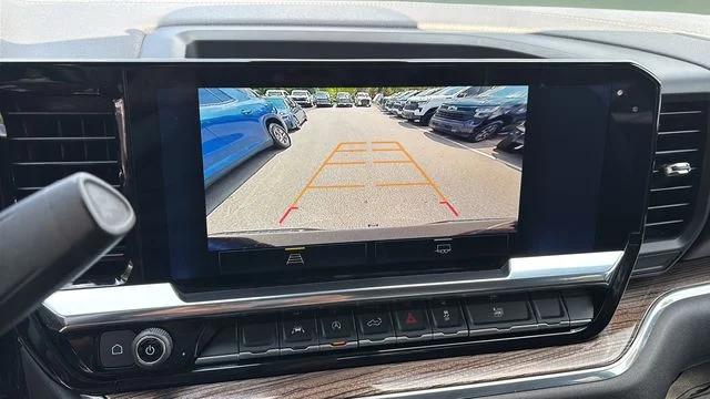 Used 2025 Black Chevrolet LT image 26