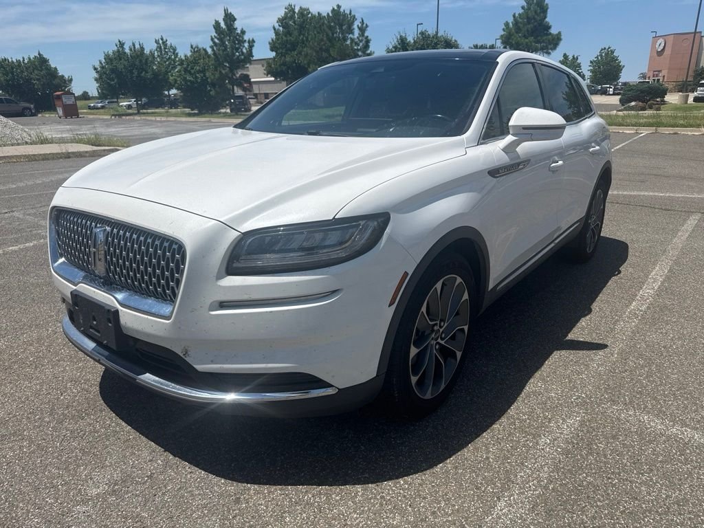 Used 2022 White Lincoln Reserve image 1