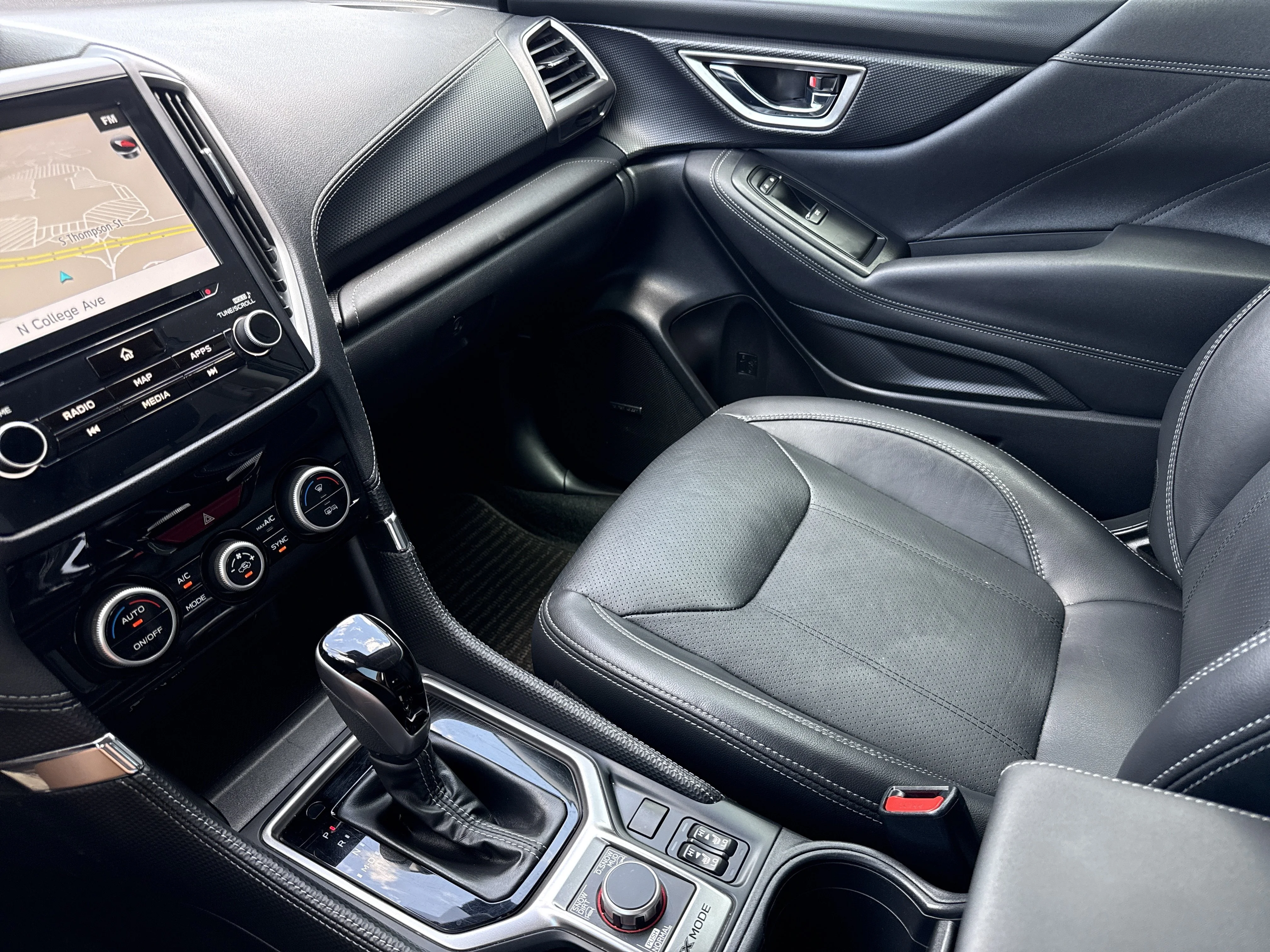 Used 2023 Crystal Black Silica Subaru Touring AWD image 26