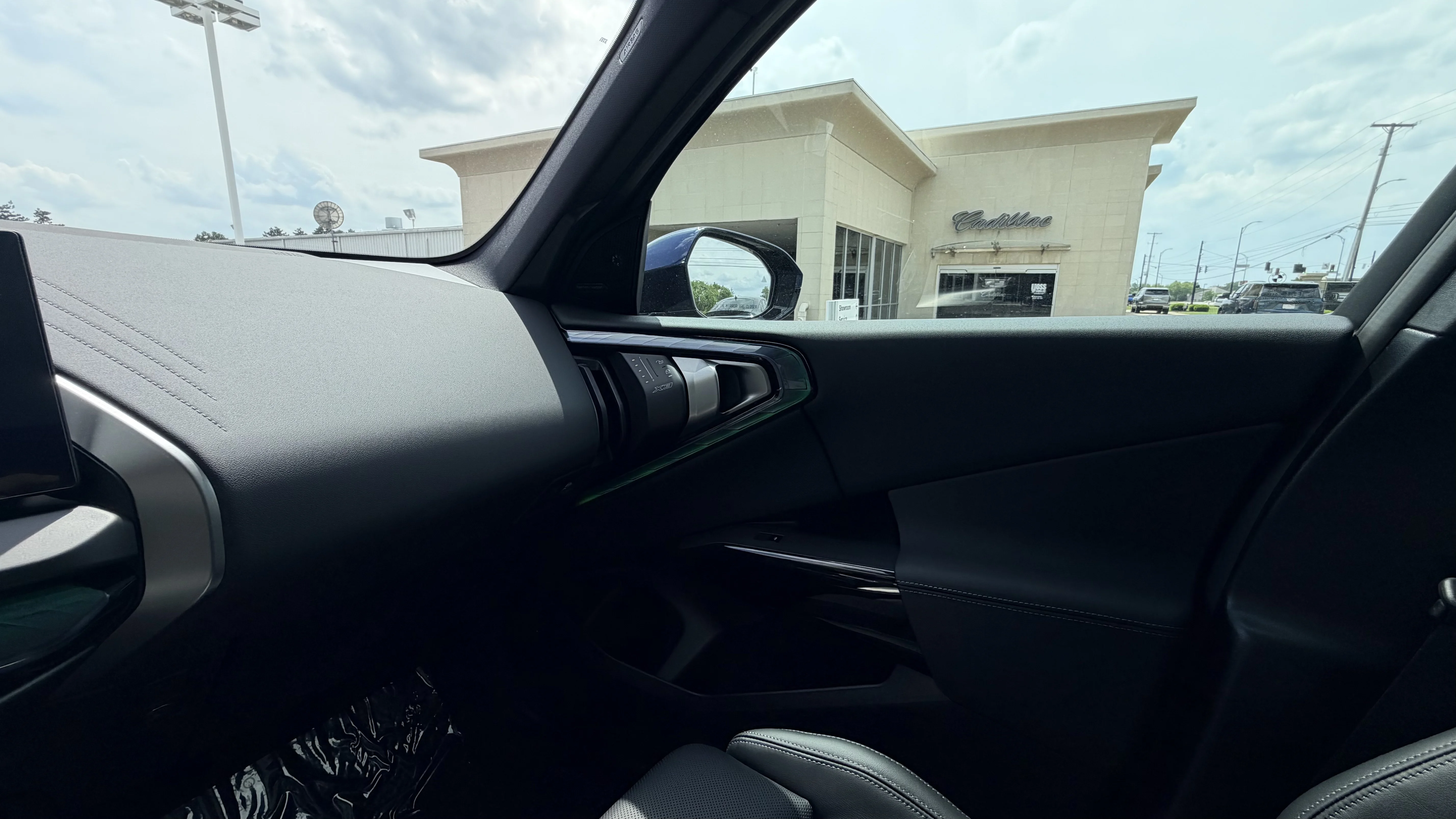 New 2026 Tanzanite Blue II Metallic BMW 30 xDrive image 20