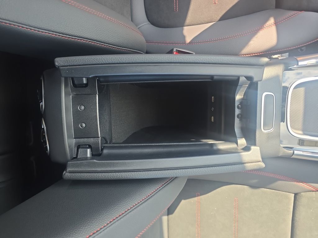 New 2026 Polar White Mercedes-Benz GLA 250 image 25