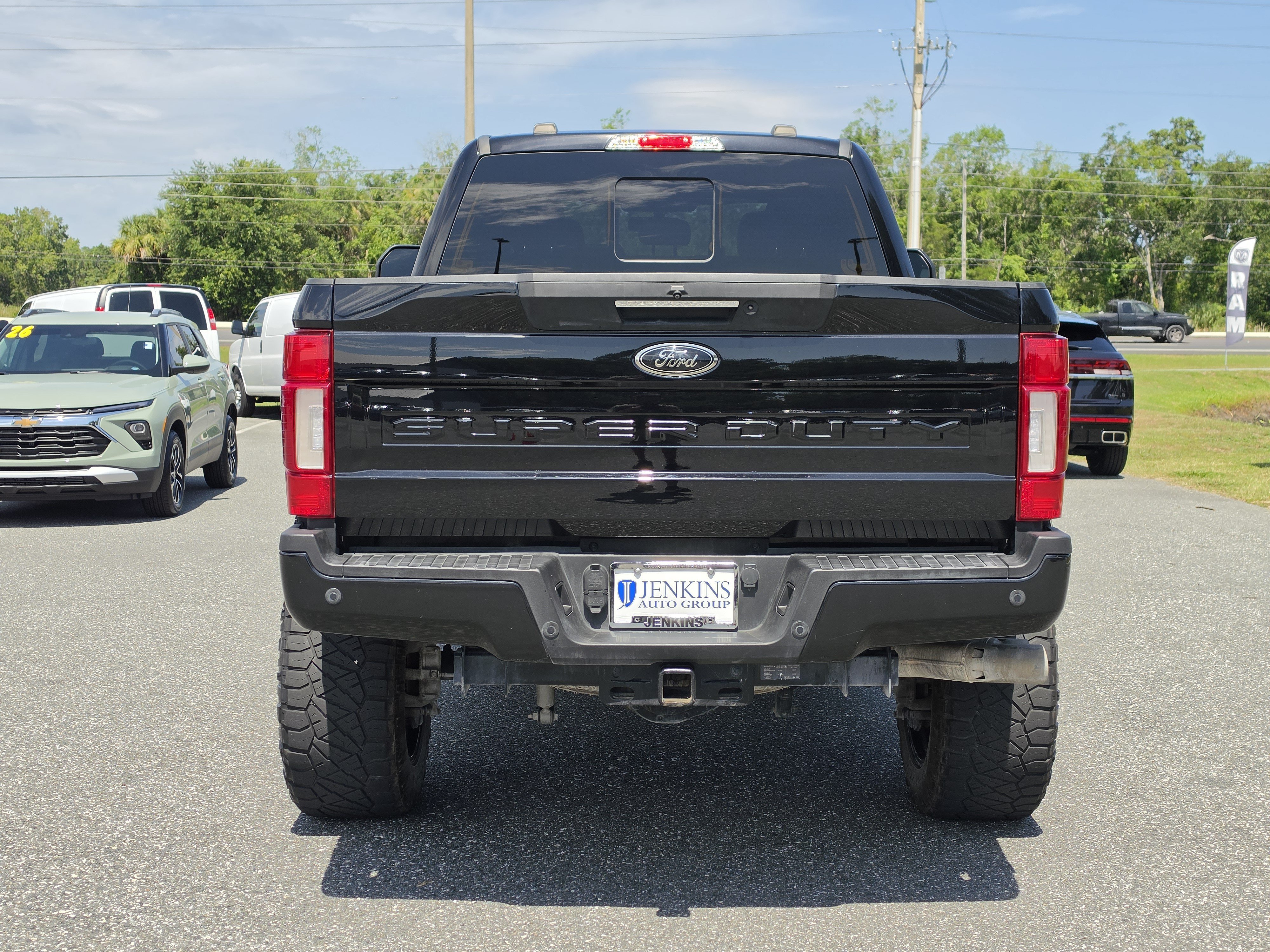 Used 2022 Black Metallic Ford LARIAT image 6