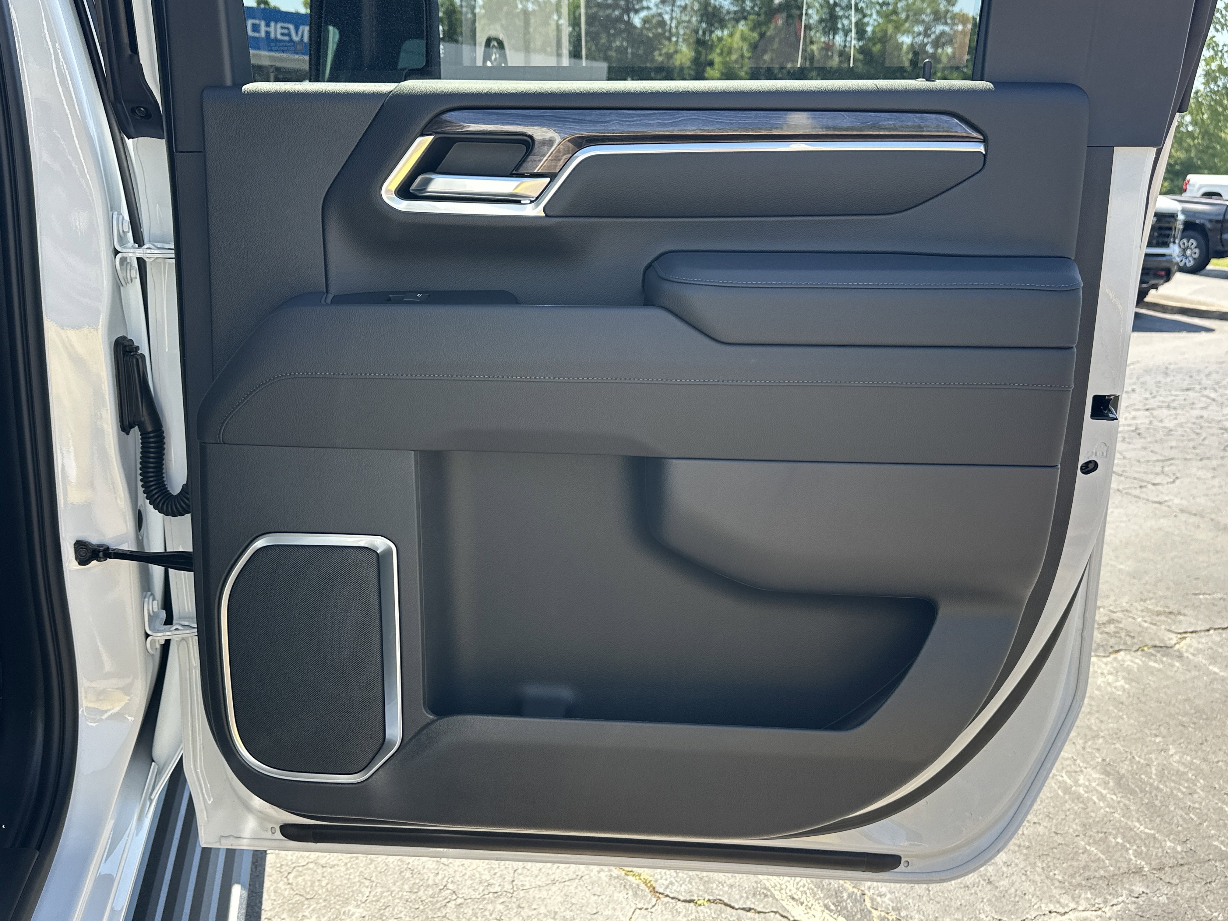 New 2026 Summit White Chevrolet LTZ image 17