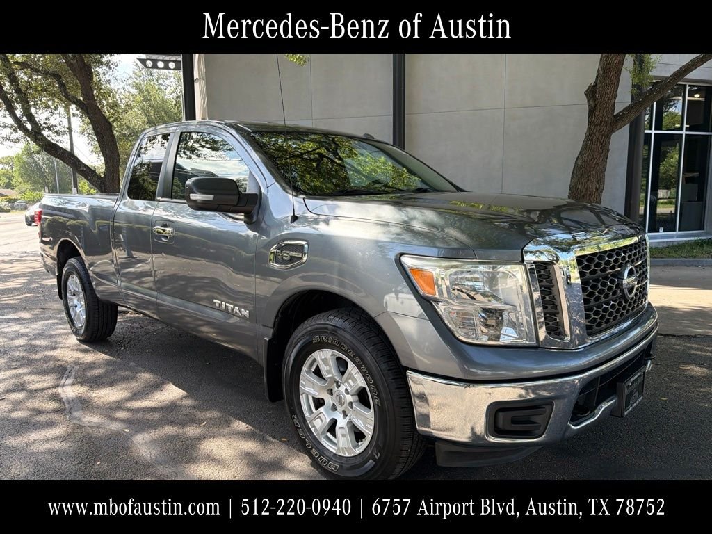 2017 Nissan Titan S 4X4 King Cab's photo