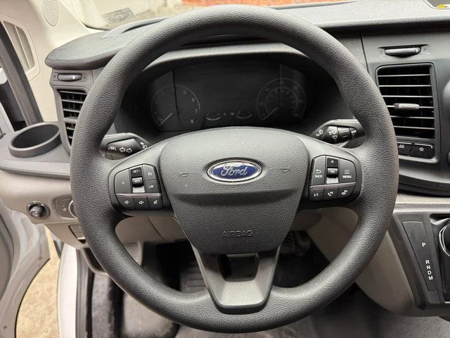 2025 Ford Transit Van Base - Photo 13