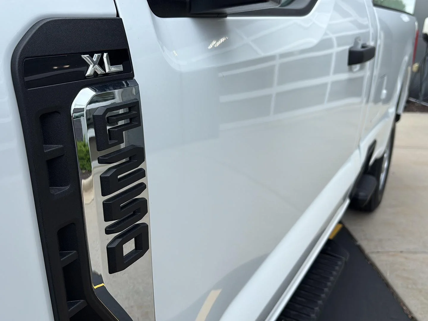 New 2026 Oxford White Ford F-250® XL image 9
