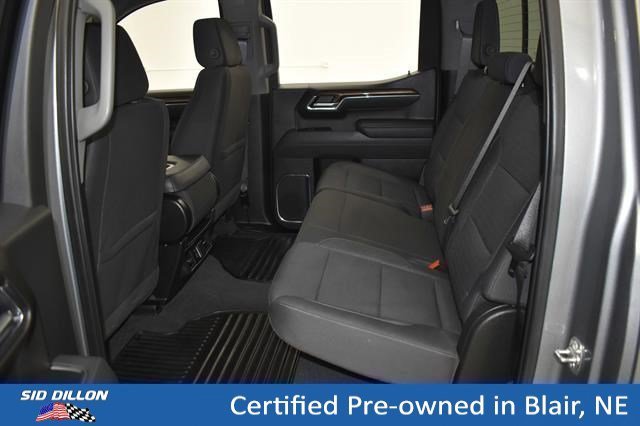Used 2025 Sterling Gray Metallic Chevrolet LT image 9