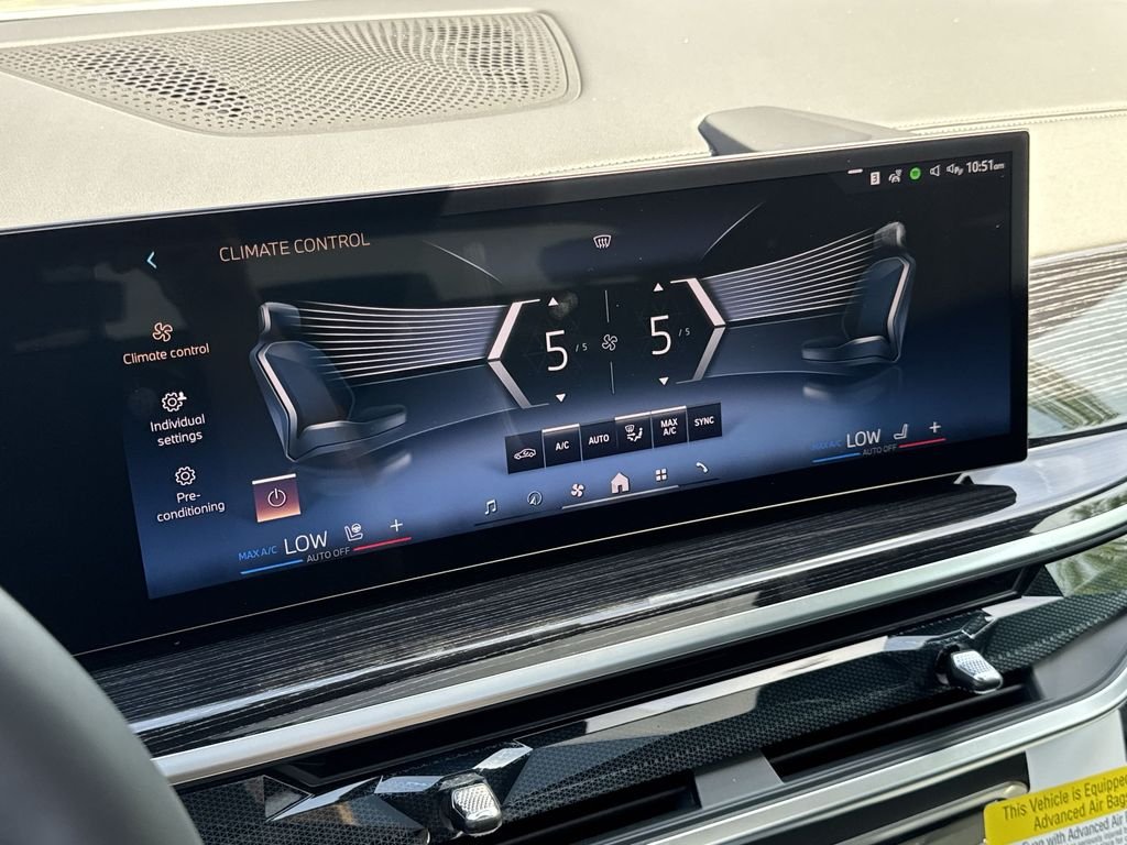New 2026 Mineral White Metallic BMW xDrive40i image 17