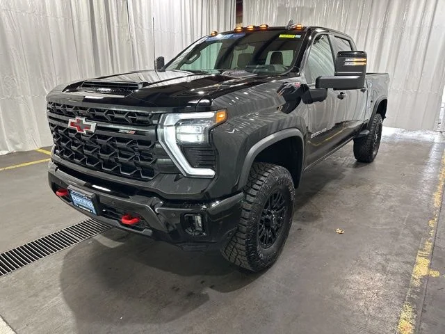 Used 2025 Black Chevrolet ZR2 image 27