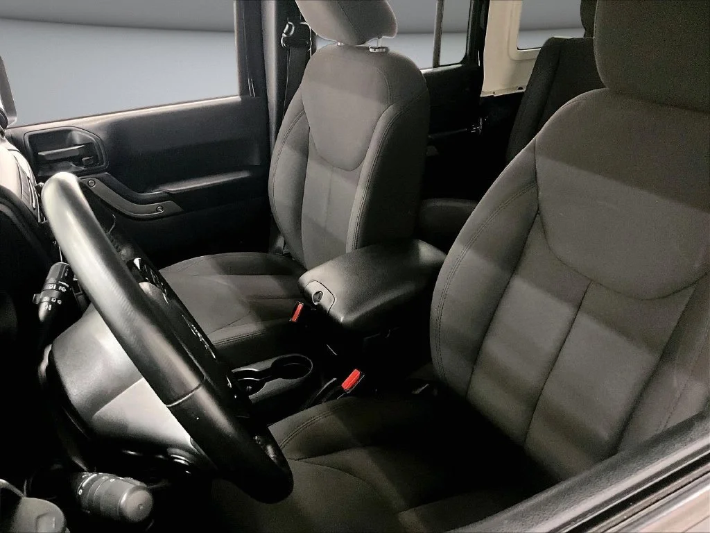 Used 2016 Black Jeep Unlimited Sport image 18