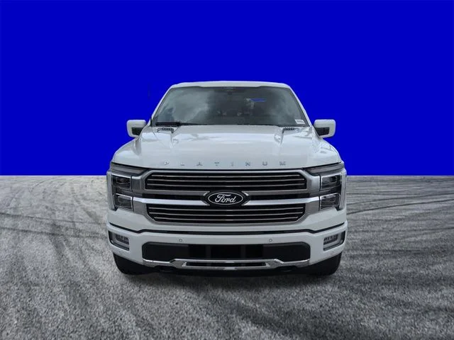 New 2026 Star White Metallic Tri-Coat Ford Platinum® image 9