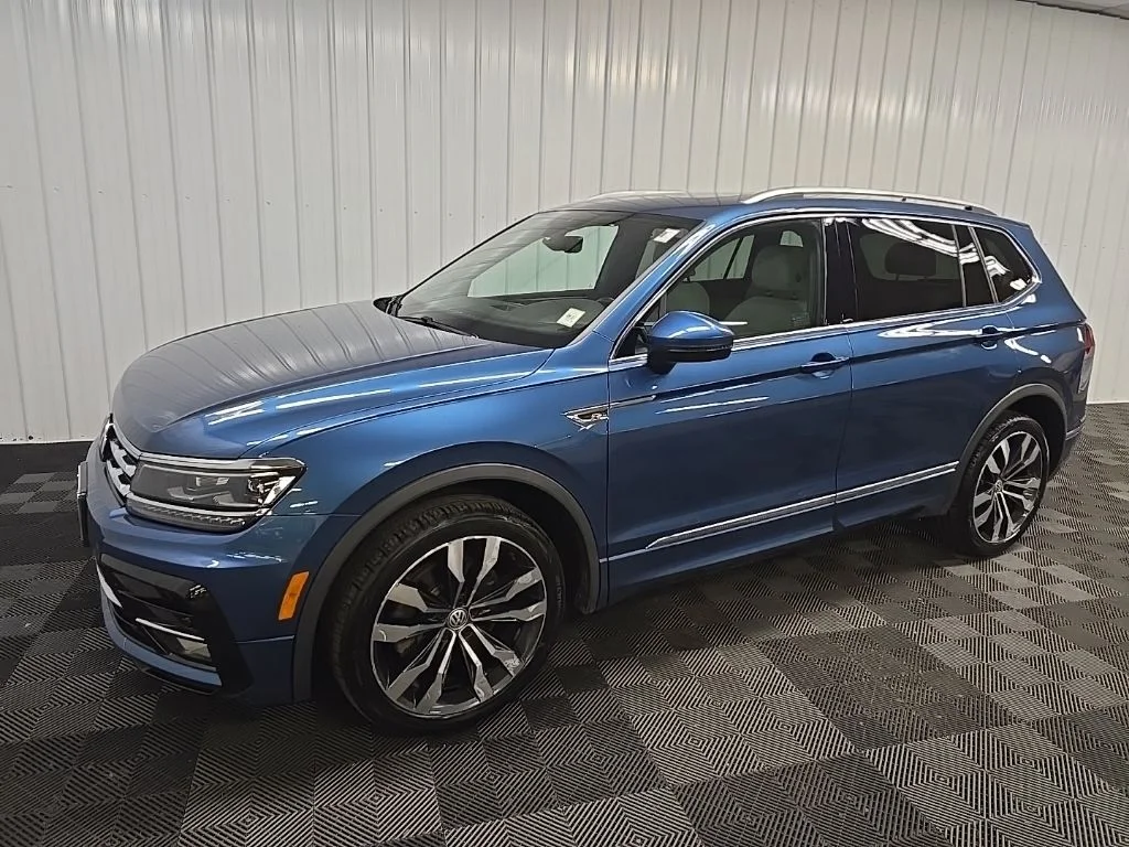Used 2020 Blue Volkswagen 2.0T SEL Premium R-Line image 6