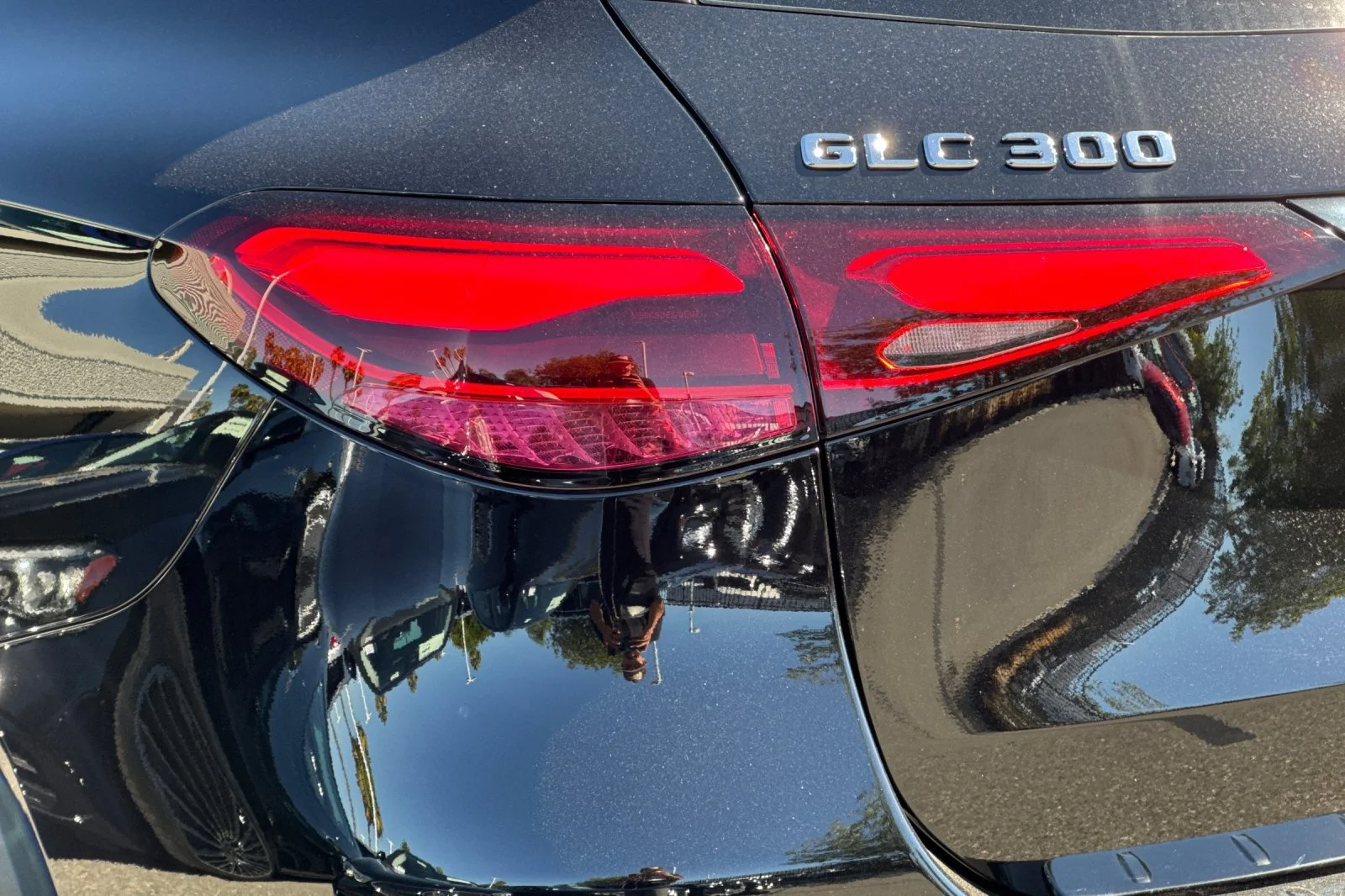 New 2027 Black Mercedes-Benz GLC 300 image 23