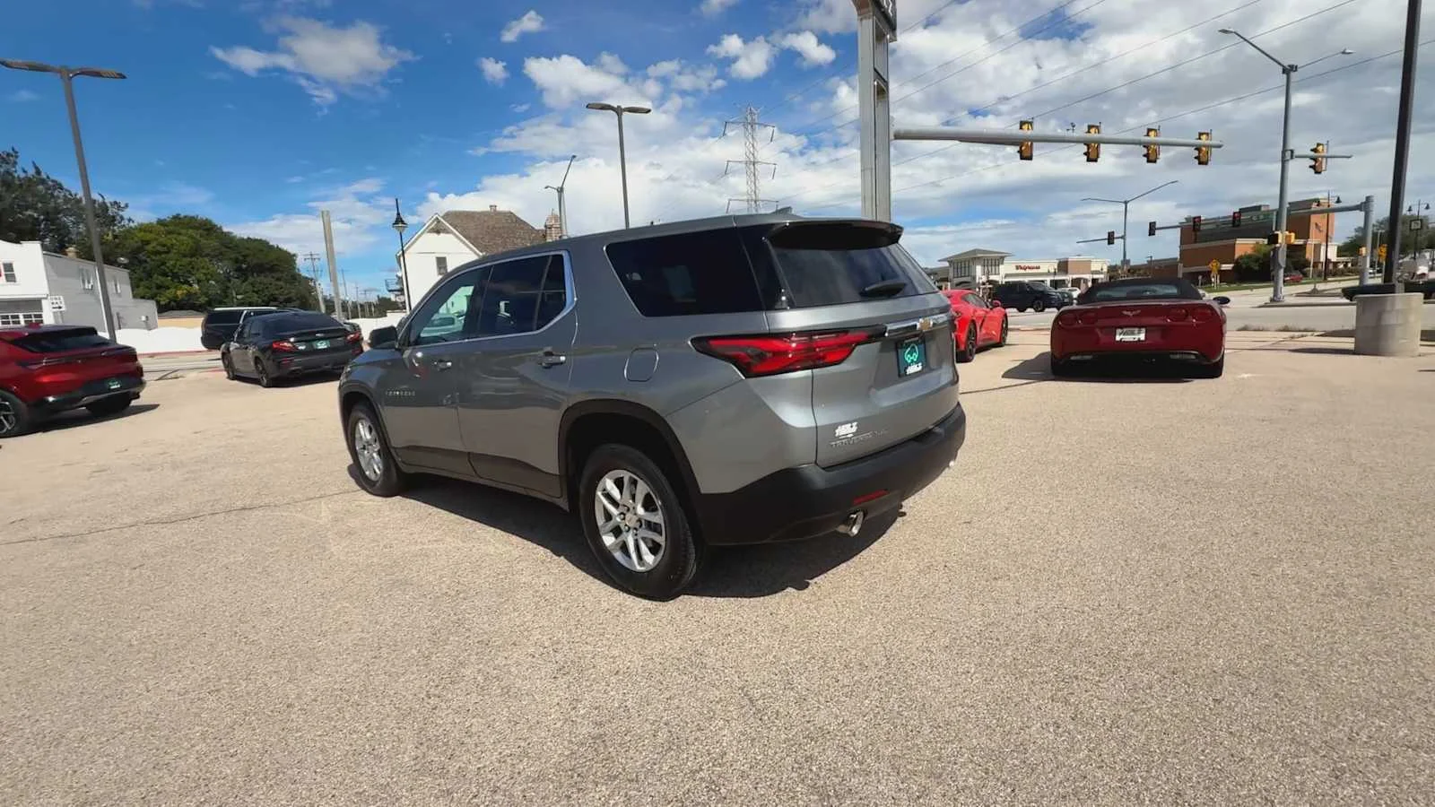 2023 Chevrolet Traverse LS - Photo 6