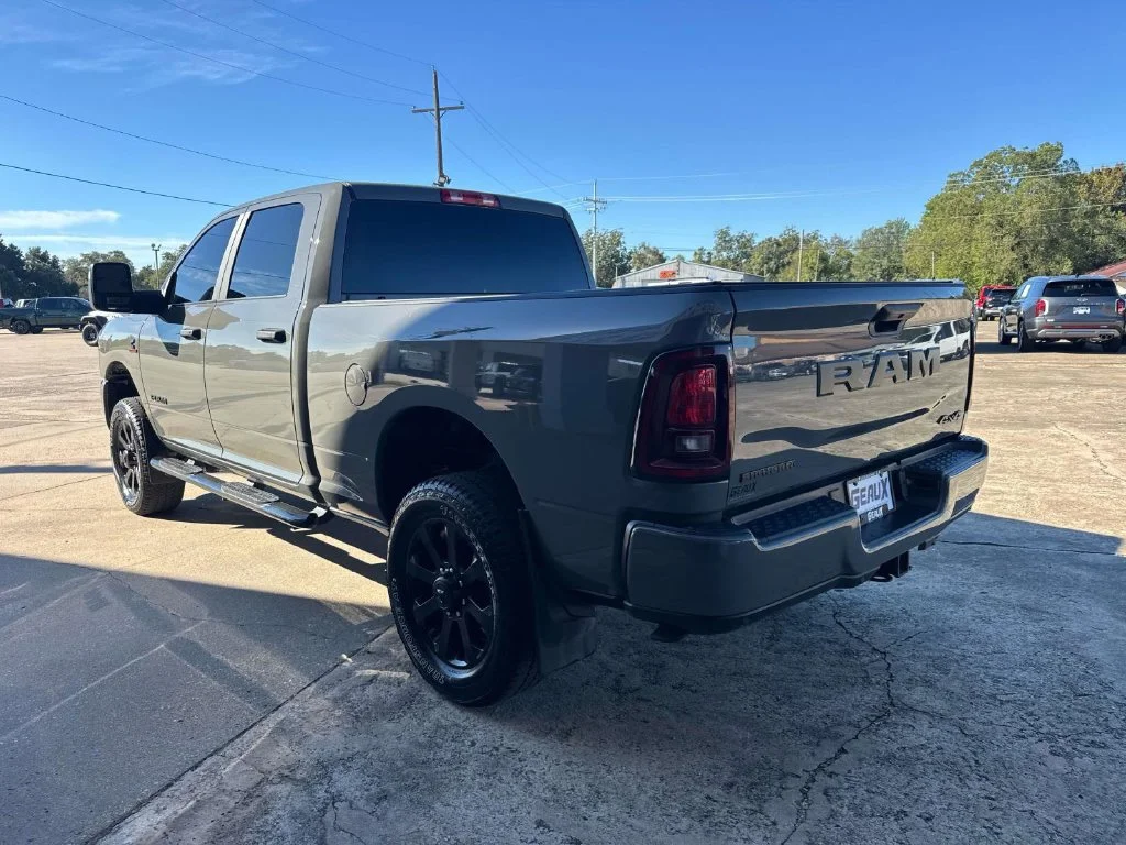 Used 2026 White Ram Big Horn image 12