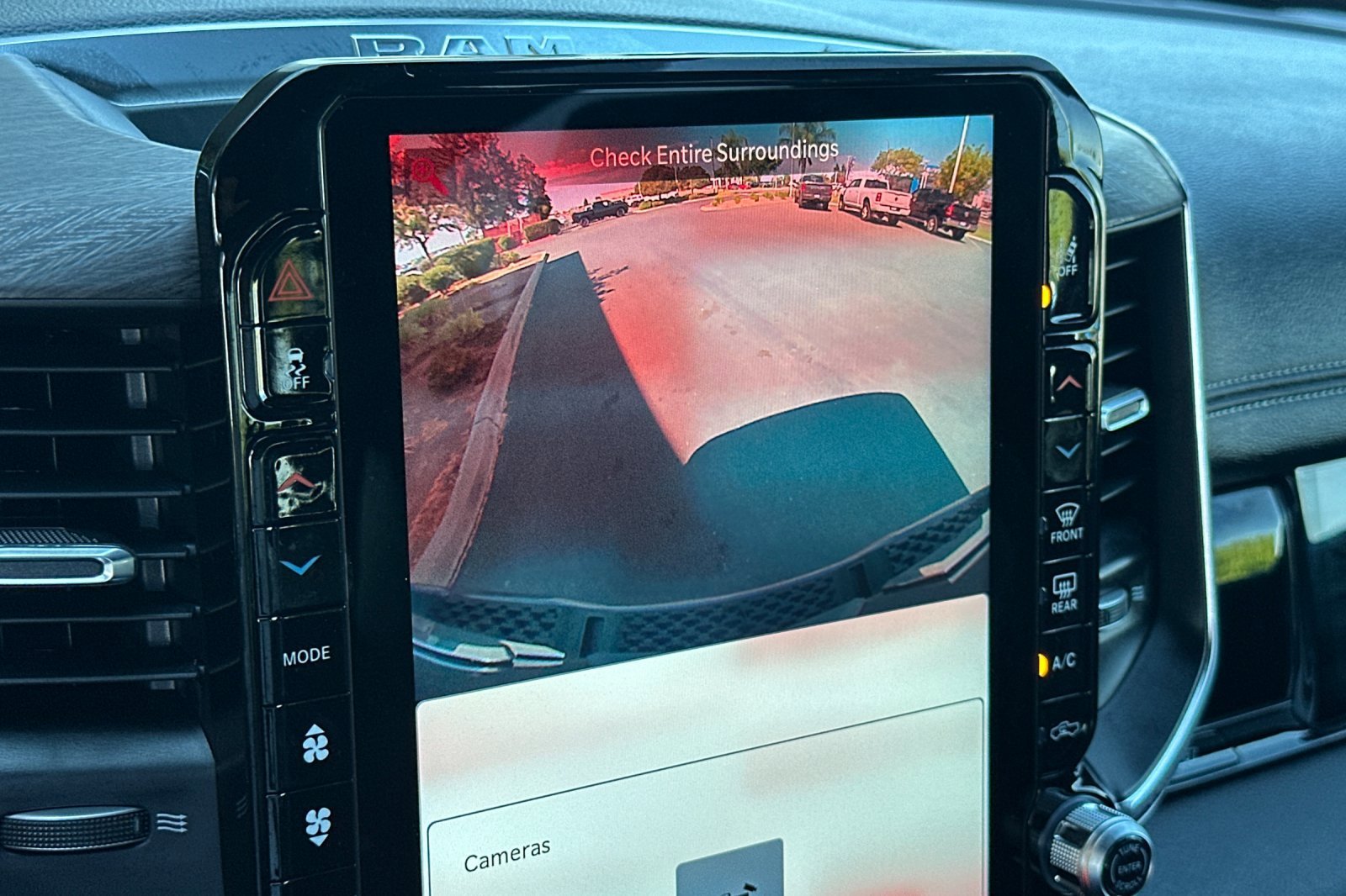 2026 RAM 1500 Laramie - Photo 19