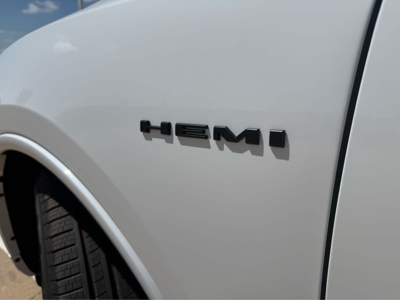 New 2026 White Knuckle Clear-Coat Exterior Paint Dodge GT Plus HEMI V8 image 14
