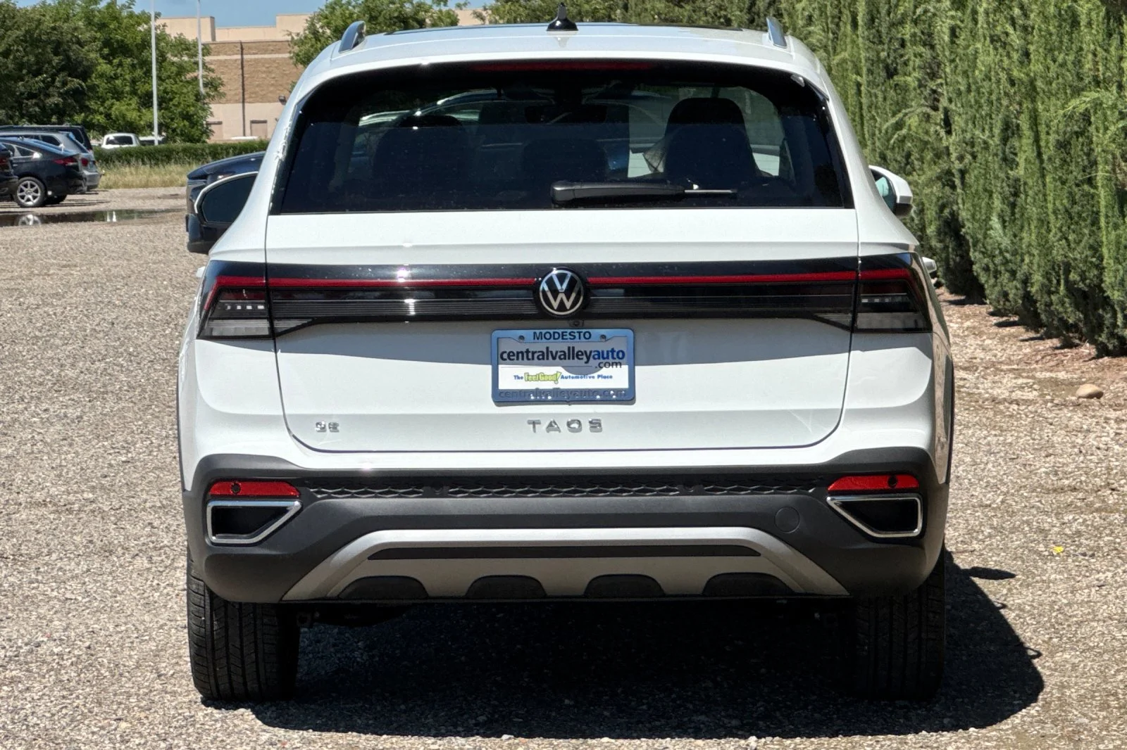 New 2026 Pure White Volkswagen SE image 5