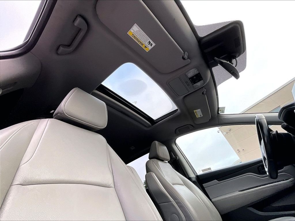 Used 2019 Modern Steel Honda EX-L image 23