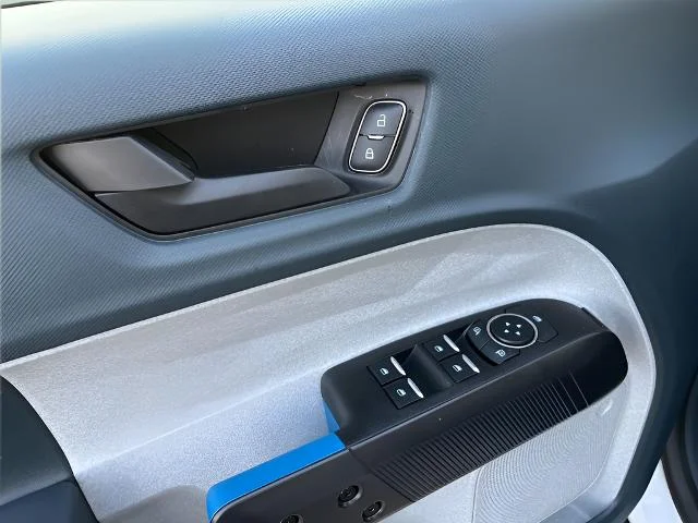 2025 Ford Maverick XLT - Photo 47
