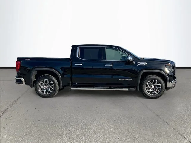 New 2026 Onyx Black GMC SLT image 3
