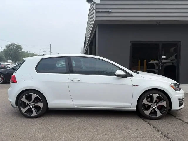 Used 2016 Pure White Volkswagen S image 2