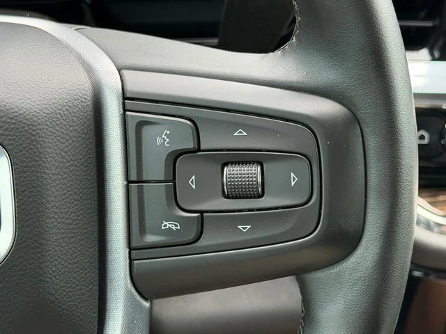 Used 2024 Black GMC Elevation image 15