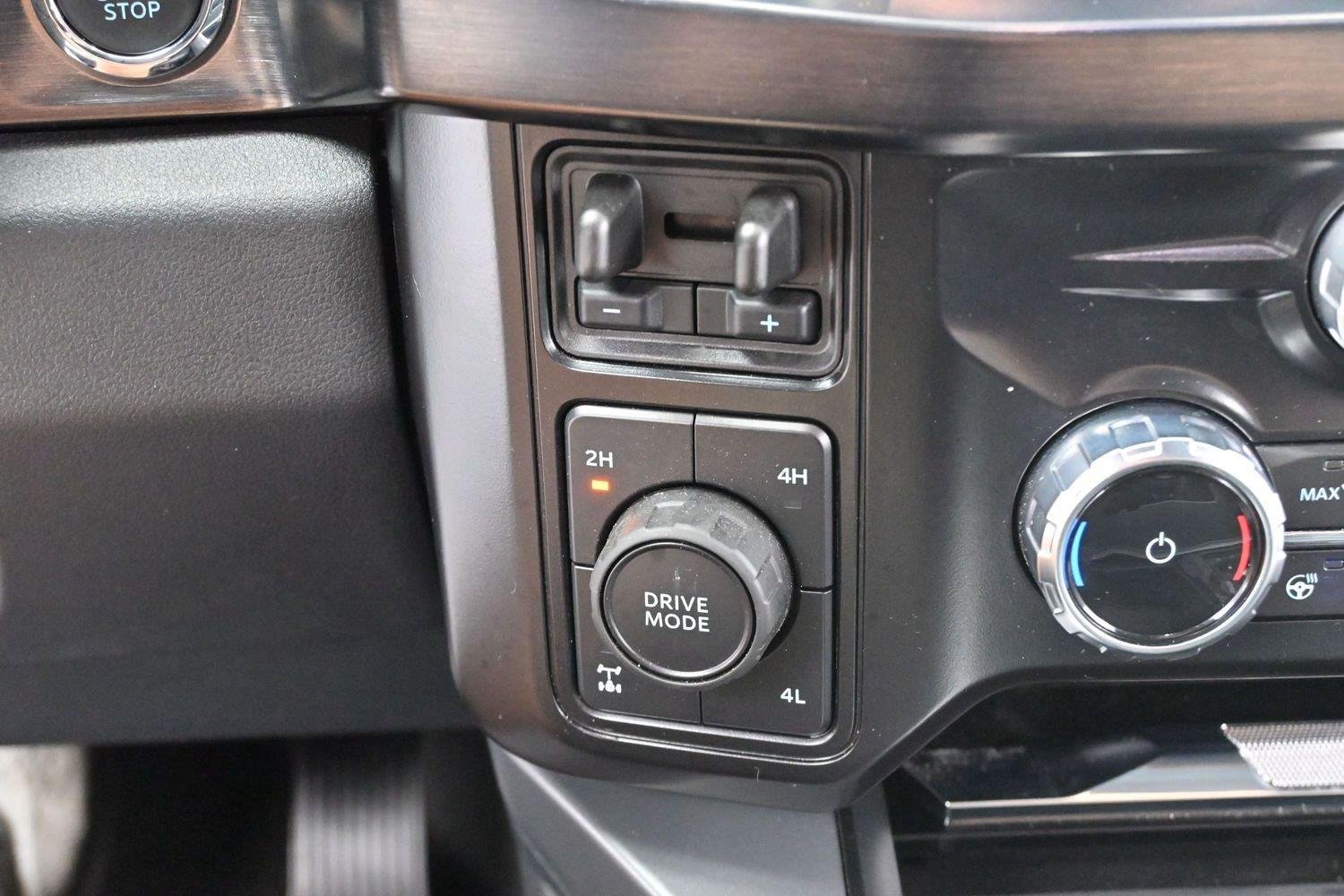 Used 2025 White Ford XL image 28