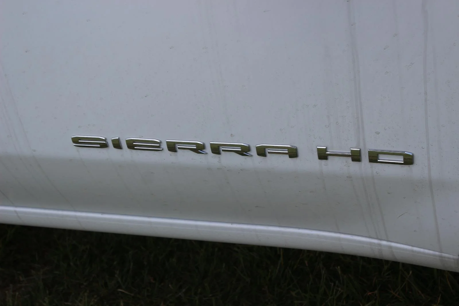 New 2025 Summit White GMC Pro image 12