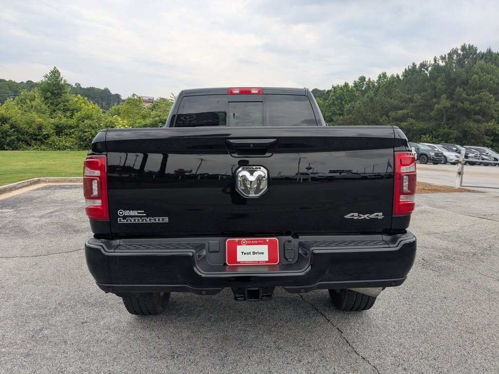 Used 2023 Diamond Black Crystal Pearlcoat Ram Laramie image 6