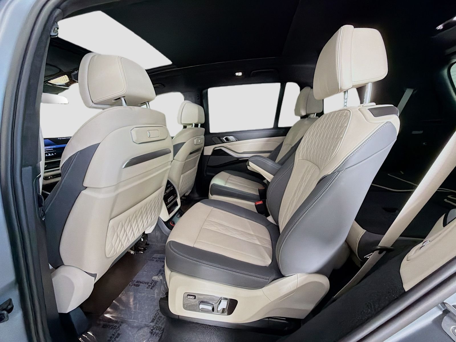 Certified Used 2024 Frozen Pure Grey Metallic BMW xDrive40i image 26