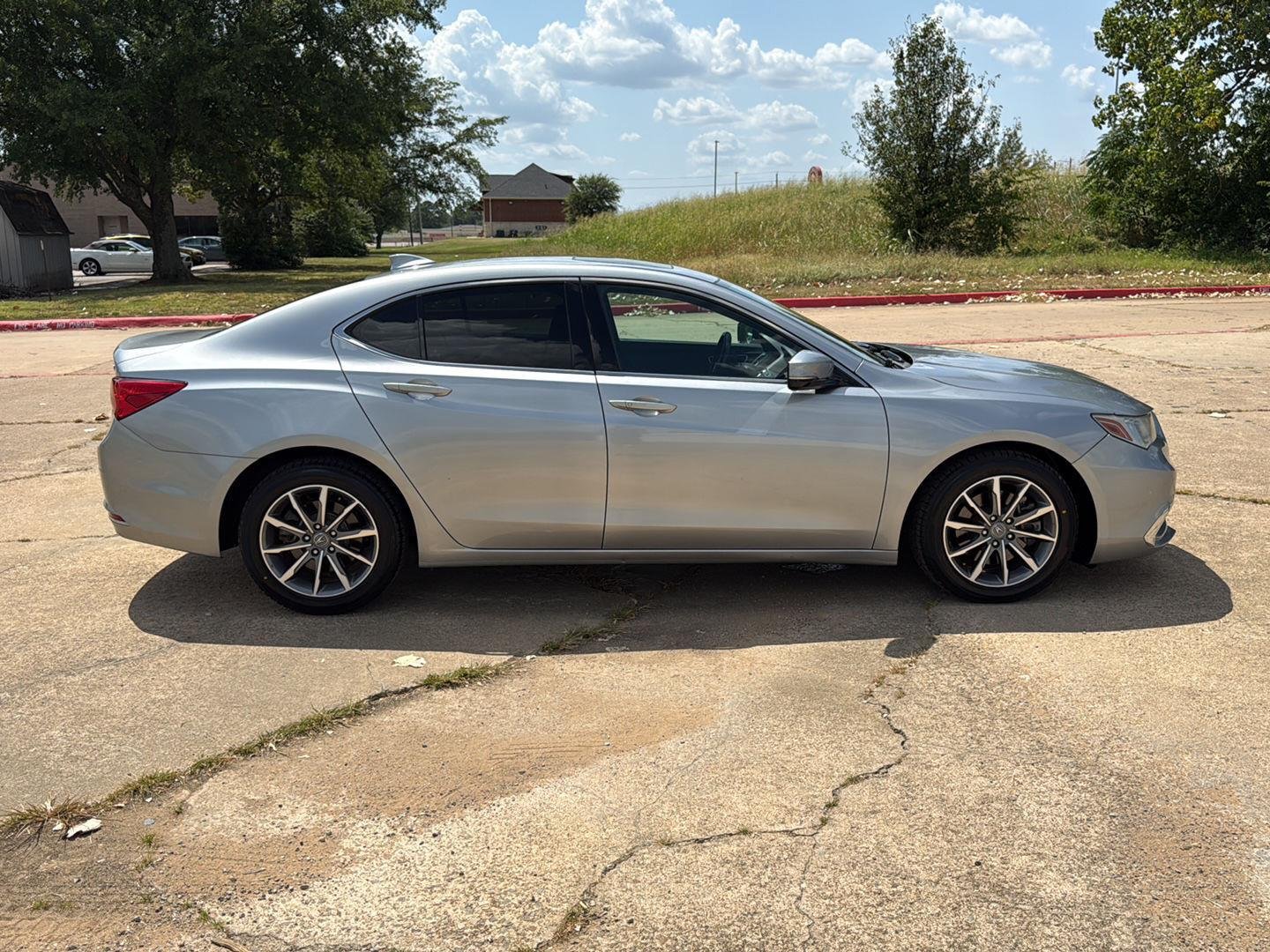 Used 2020 Lunar Silver Metallic Acura  image 8