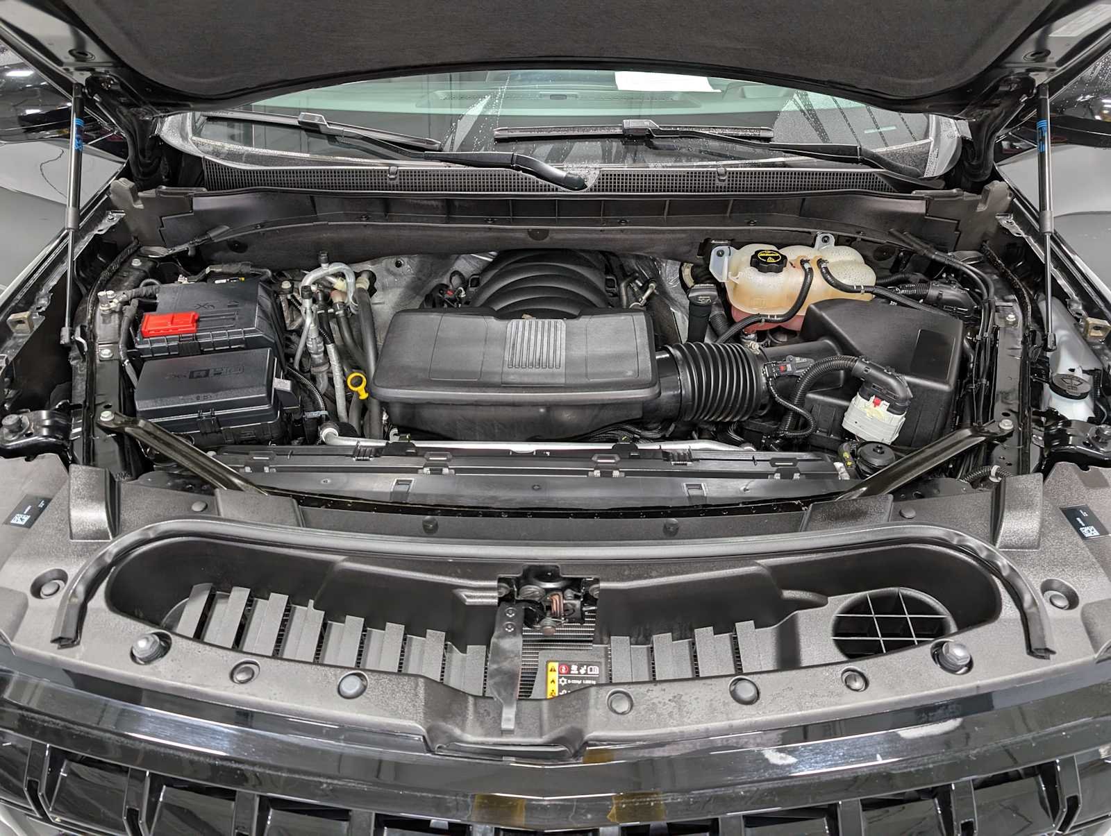 2025 Chevrolet Tahoe Z71 - Photo 15