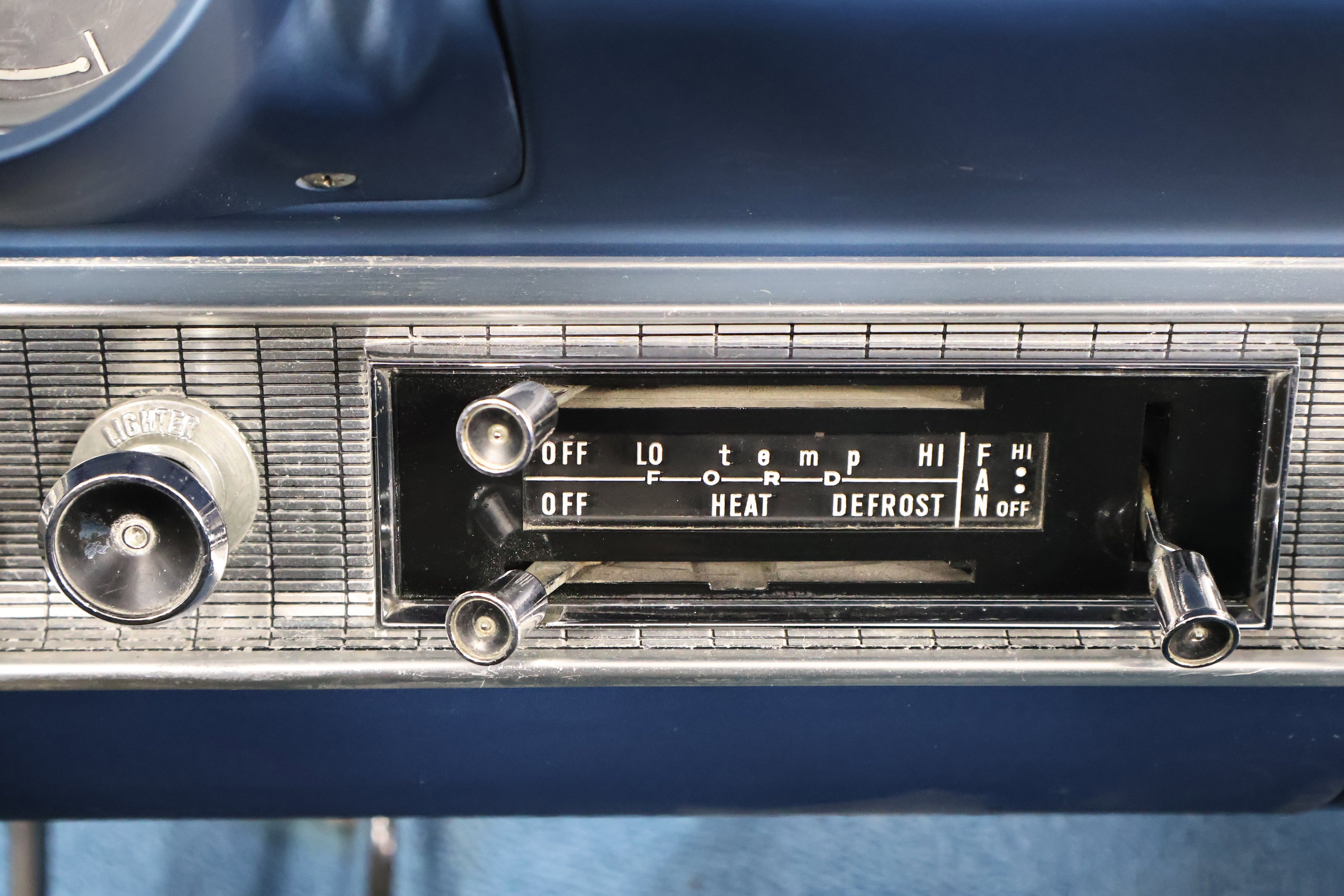 Used 1963 White Ford  image 41