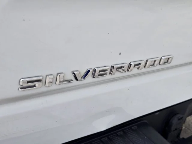 Used 2021 White Chevrolet WT image 13